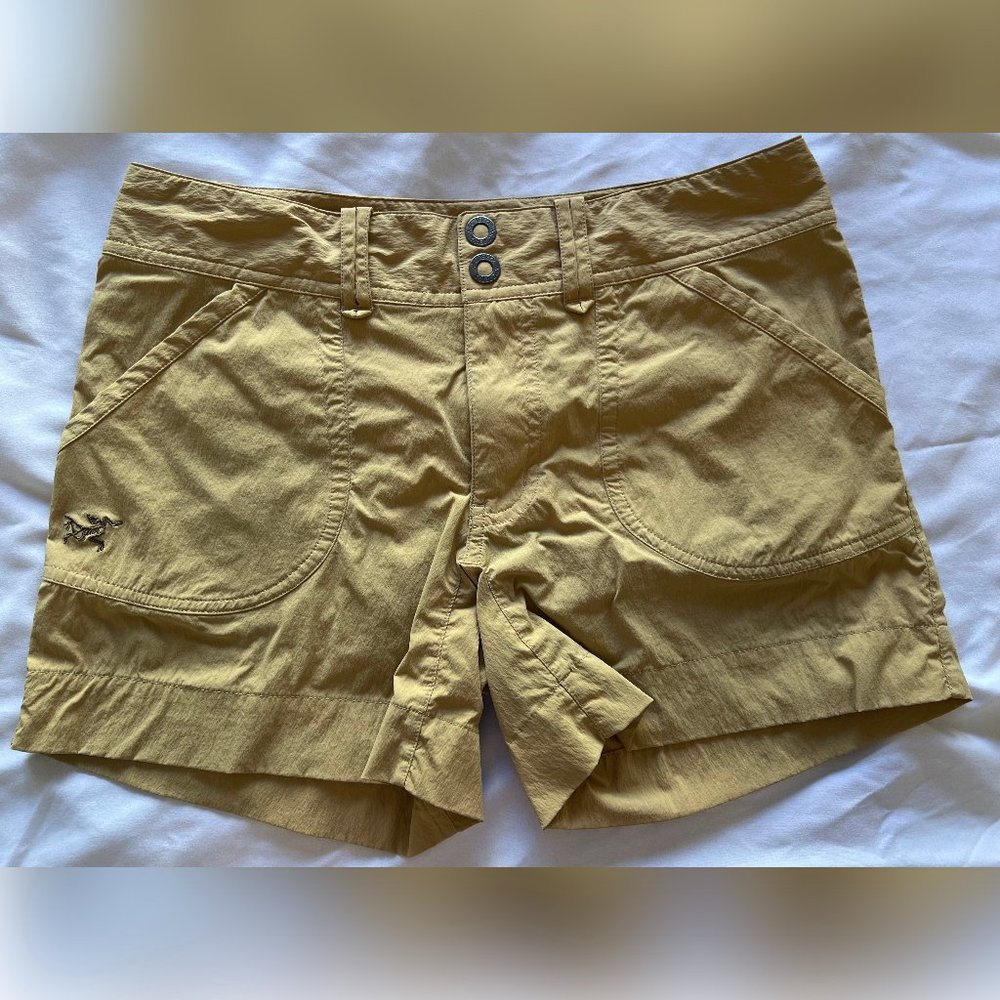 Arc'teryx Parapet Shorts Womens 0 Khaki Tan Brown Hiking